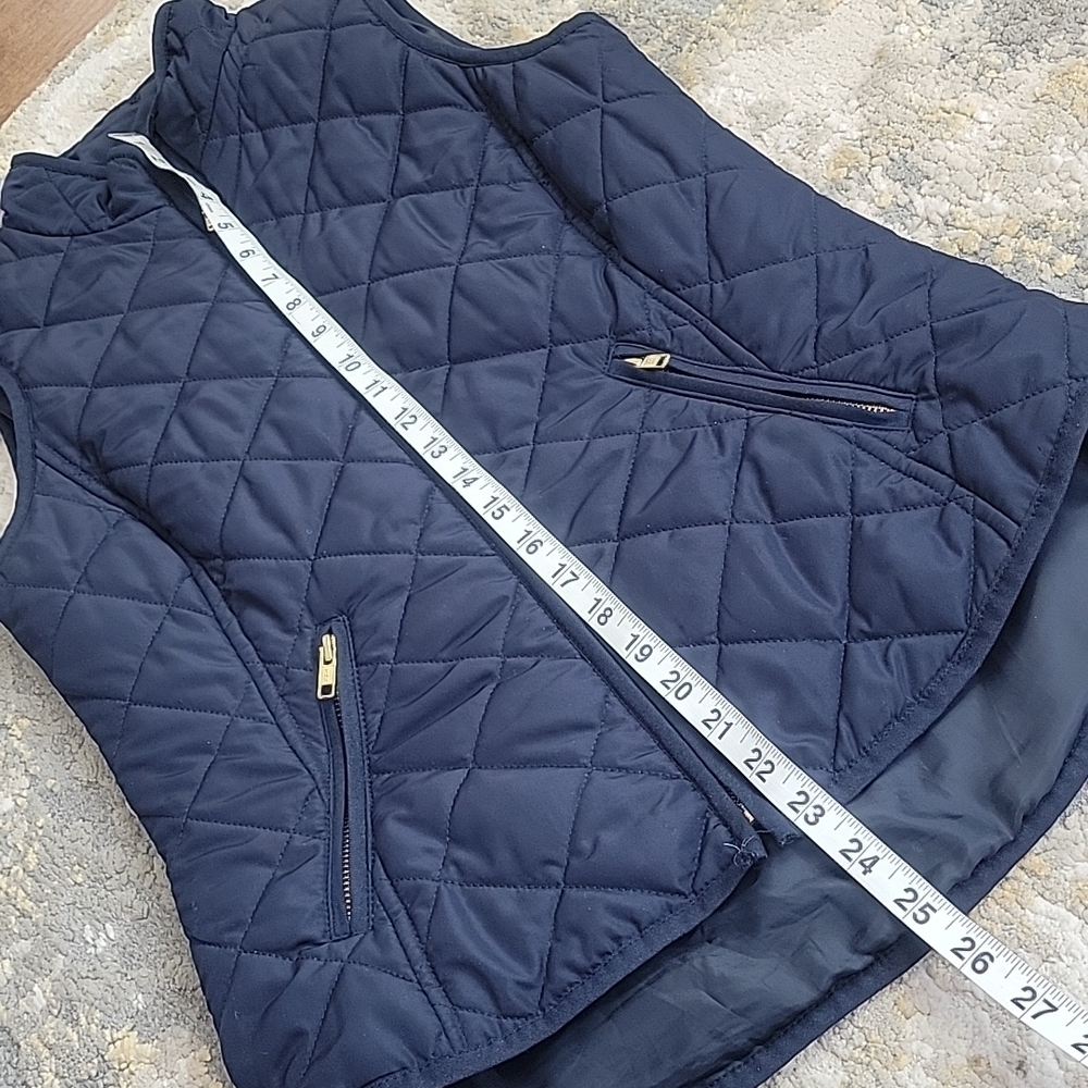 Crown & Ivy Quilted Vest - Picture 7 of 10
